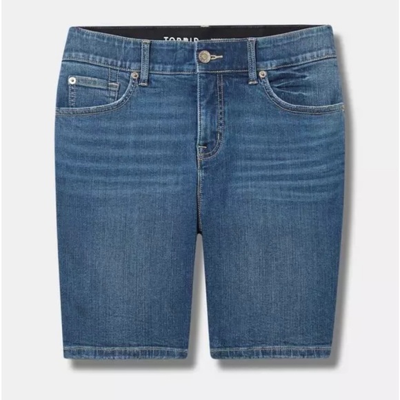 Torrid - Bombshell 8” Bermuda Short Premium Stretch - Picture 5 of 8